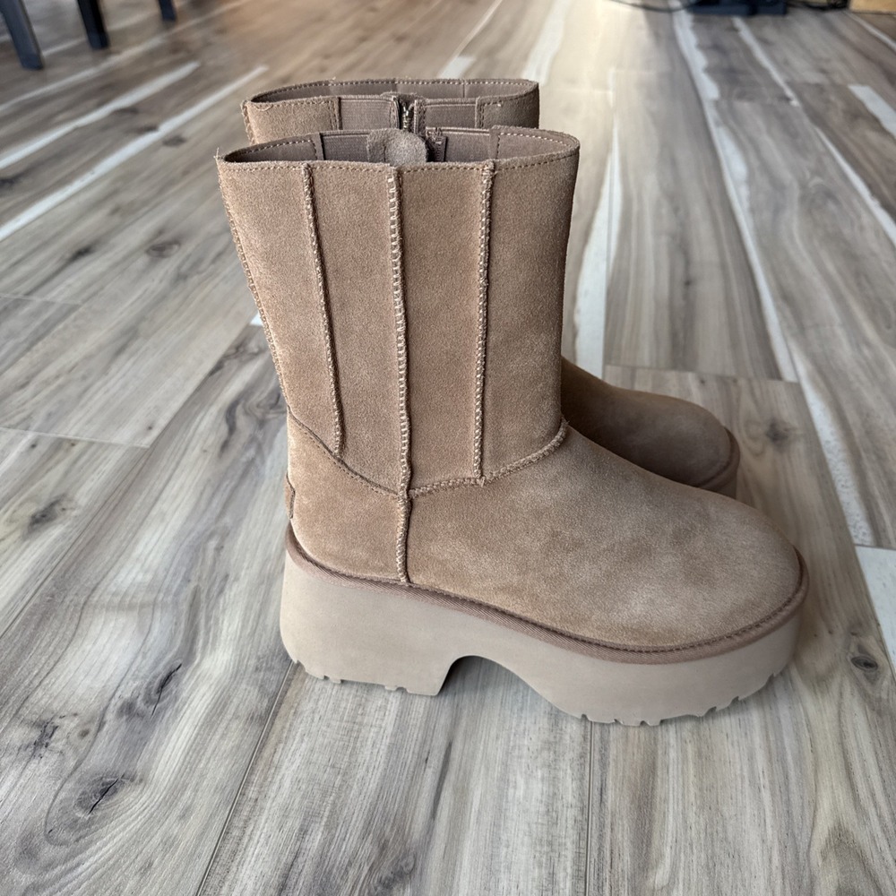 UGG Women's Classic Twin Seam New Heights In Chestnut Size 10 US MSRP $190 NWOT